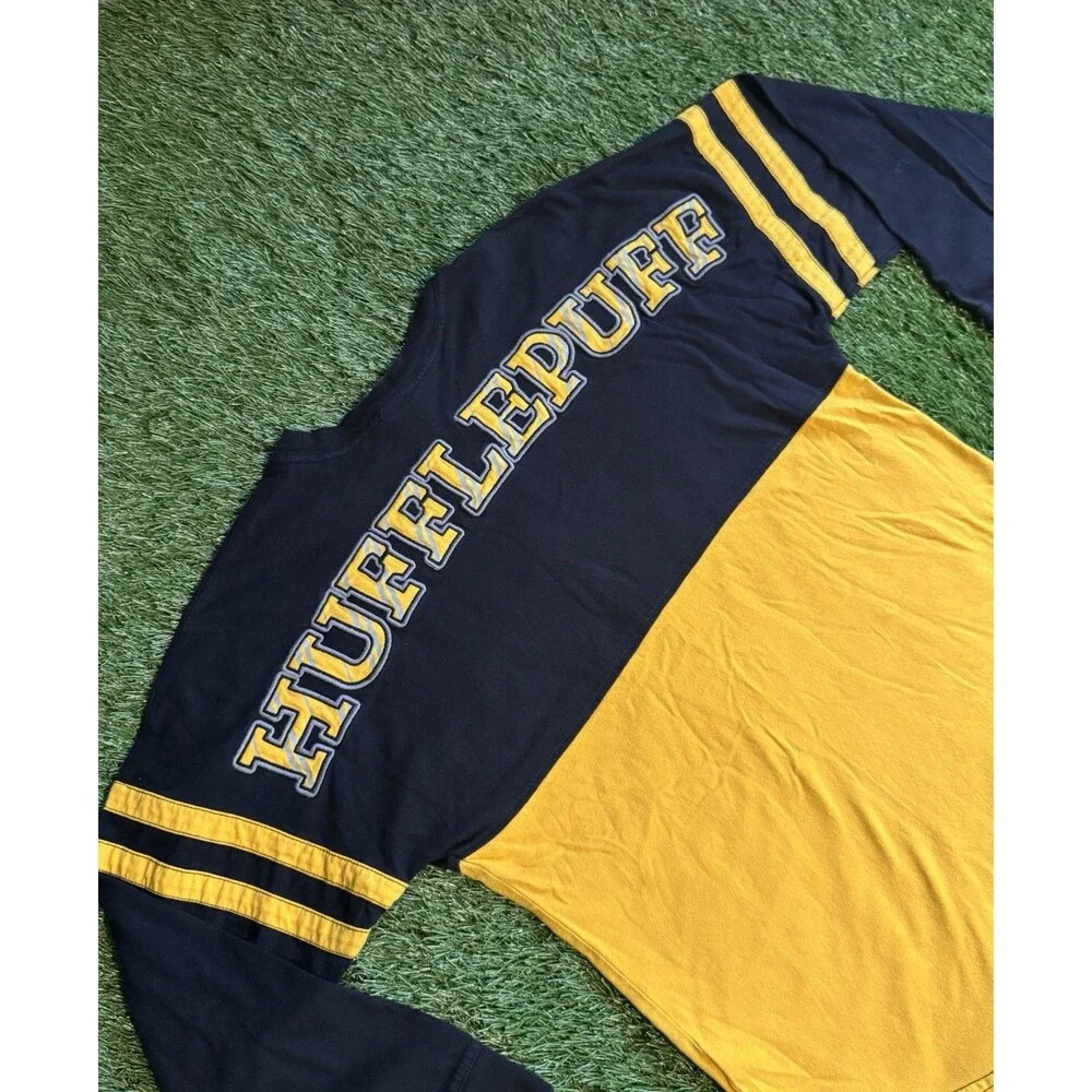 Universal Studios Wizarding World Harry Potter HUFFLEPUFF Spirit Jersey XS - Picture 7 of 7